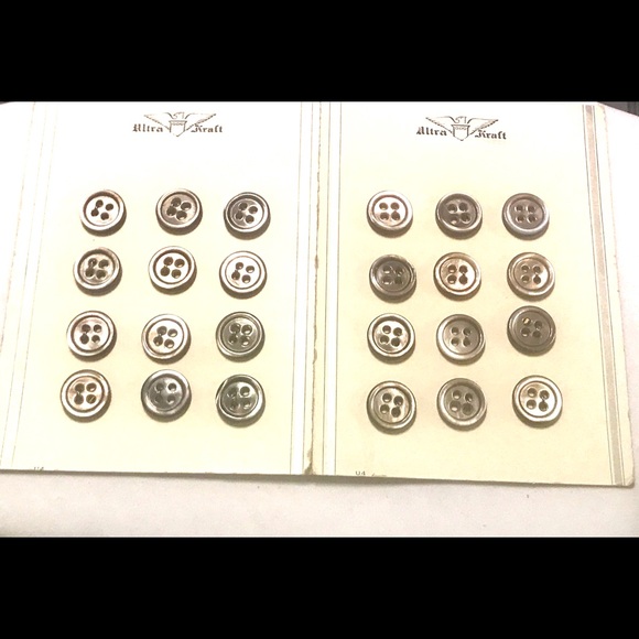 Folding Card of Abalone Buttons - Picture 1 of 5